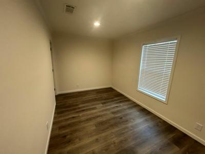 Photo 4 of 16 of home located at 10201 W Beaver St #184 Jacksonville, FL 32220