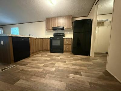 Photo 3 of 10 of home located at 7400 Glen Leaf Dr., #43 Shreveport, LA 71129