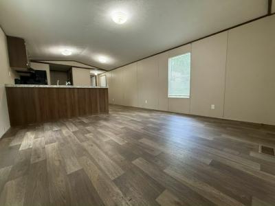 Photo 2 of 10 of home located at 7400 Glen Leaf Dr., #59 Shreveport, LA 71129