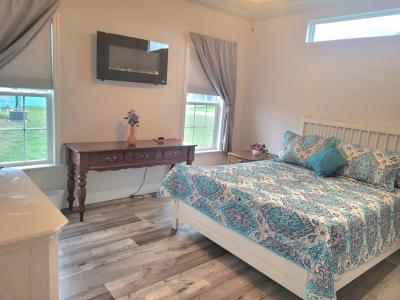 Photo 5 of 20 of home located at 40857 Roselle Loop Zephyrhills, FL 33540