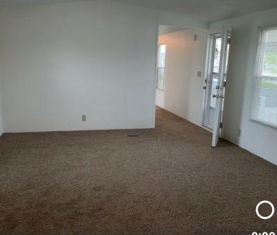 Photo 2 of 10 of home located at 1727 Pinecroft Monroe, MI 48161