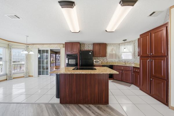 2000 Homes of Merit MERIT Mobile Home
