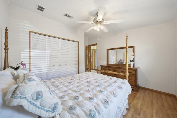 2000 Homes of Merit MERIT Mobile Home