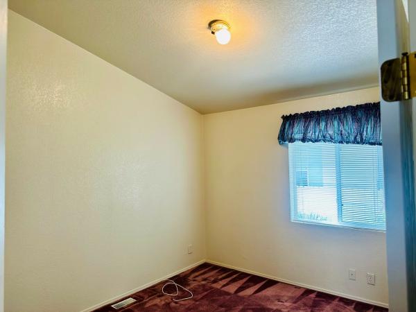 1999 9248 Golden West Home 7669 JG578F2 Mobile Home