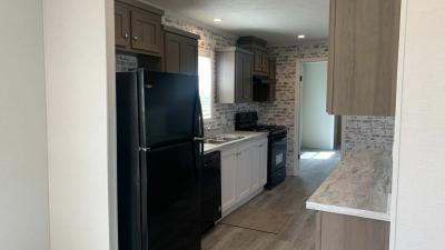 Mobile Home at 1001 Mayflower Road #272 South Bend, IN 46619