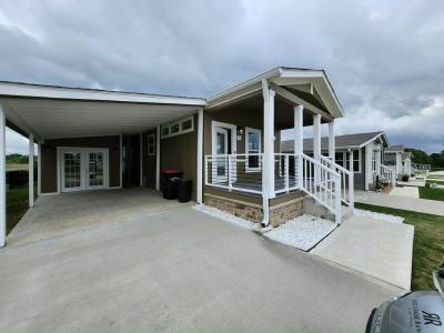 Photo 3 of 10 of home located at 19 Secluded Ranch Bend Willis, TX 77318