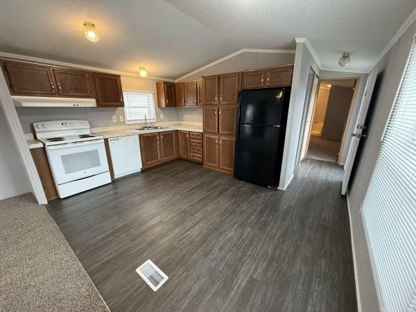 1999 COMMODORE 246  Home