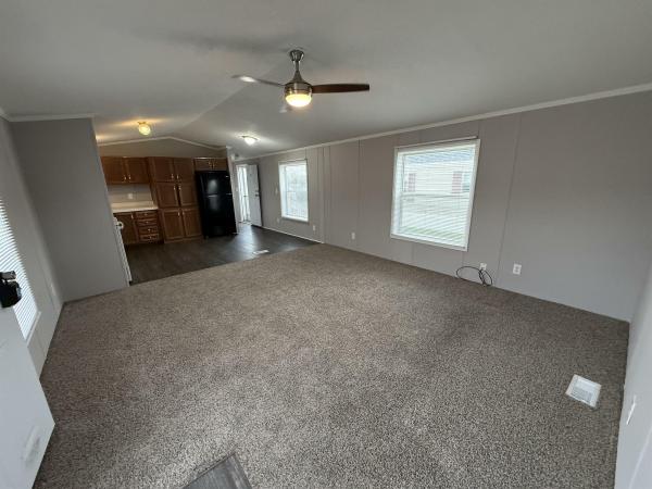 1999 COMMODORE 246  Home