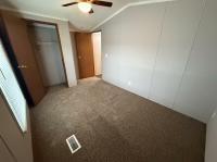 1999 COMMODORE 246  Home