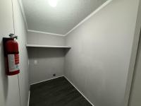 1999 COMMODORE 246  Home