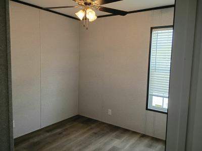 Photo 5 of 8 of home located at 27 Pryor Lane Lake Placid, FL 33852