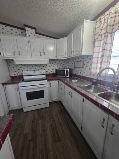 Photo 4 of 6 of home located at 37 Mustang O Fallon, MO 63366