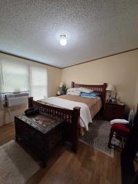 1990 Champion Manufactured Home