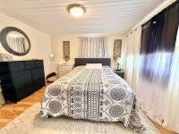 1973 2BR/1BA Mobile Home