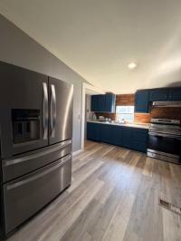 1985 Champion Manufactured Home