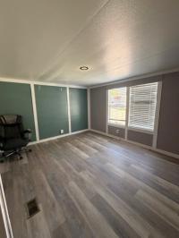 1985 Champion Manufactured Home