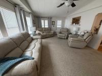 1983 Glen HS Mobile Home