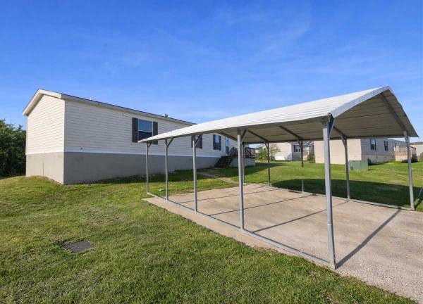 2010  Mobile Home For Sale