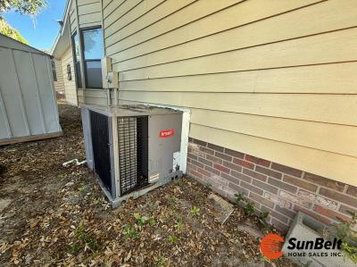 Photo 3 of 24 of home located at 1271 Citrus Drive Leesburg, FL 34788