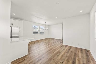 Photo 5 of 23 of home located at 10550 Dunlap Crossing Rd #37 Whittier, CA 90606