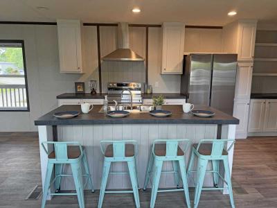 Photo 2 of 14 of home located at 5885 Lavey Lane #58 Baker, LA 70714