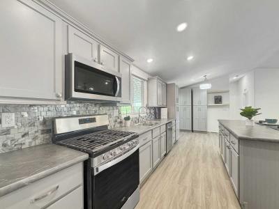 Photo 4 of 19 of home located at 2121 S Pantano Road Unit 360 Tucson, AZ 85710