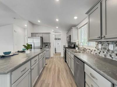 Photo 5 of 19 of home located at 2121 S Pantano Road Unit 360 Tucson, AZ 85710