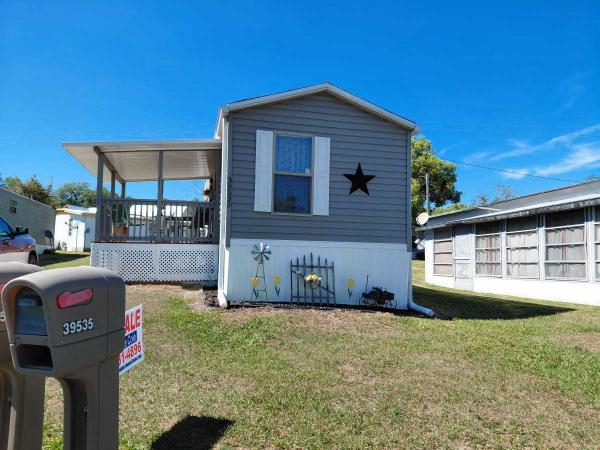 Photo 1 of 2 of home located at 39535 Rosebush Lane Zephyrhills, FL 33542