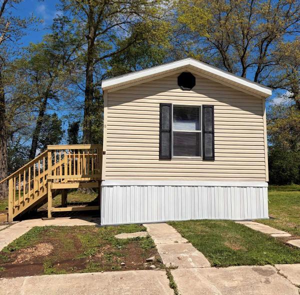 2001  Mobile Home For Sale