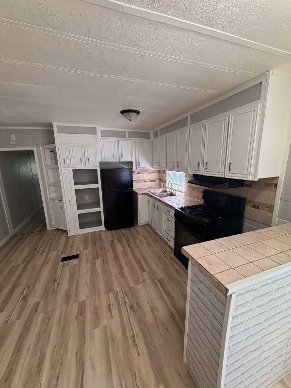 Photo 1 of 2 of home located at 43 Deerwood Park Centralia, IL 62801