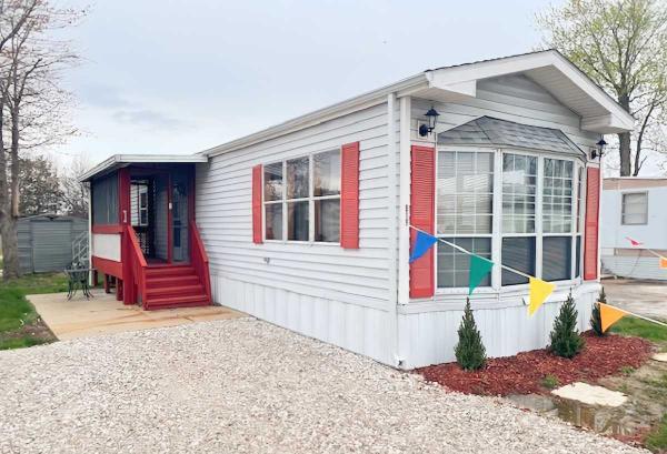 1988  Mobile Home For Sale