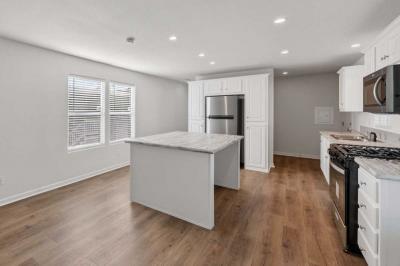 Photo 4 of 26 of home located at 4362 E Lake Mead Blvd #15 Las Vegas, NV 89115