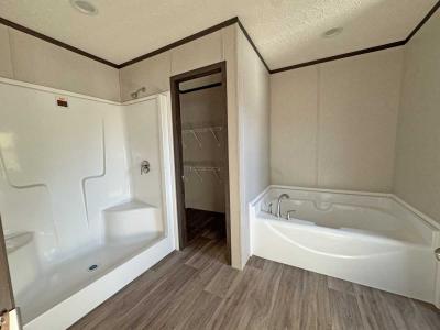 Photo 5 of 15 of home located at 37313 Louisiana 74 #8 Geismar, LA 70734