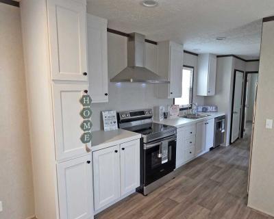 Photo 3 of 15 of home located at 37313 Louisiana 74 #137 Geismar, LA 70734