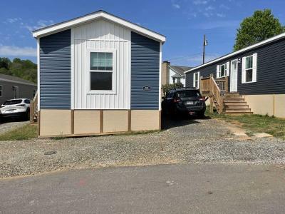 Photo 2 of 8 of home located at 161 Kirkwood Pk Dr Candler, NC 28715