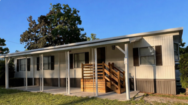 1982  Mobile Home For Sale