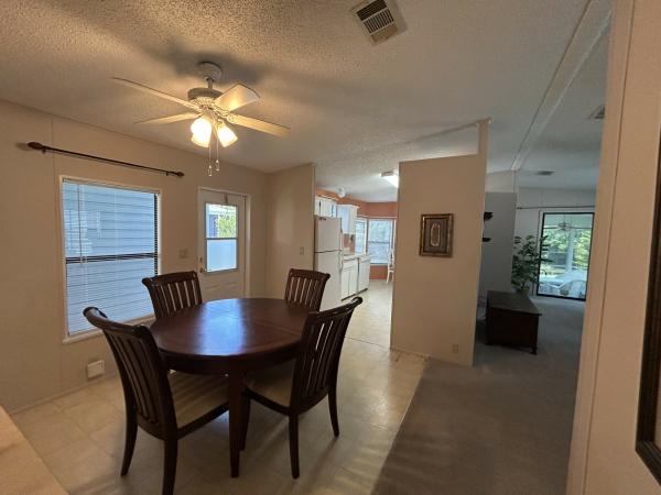 1989 HOMES OF MERIT Mobile Home