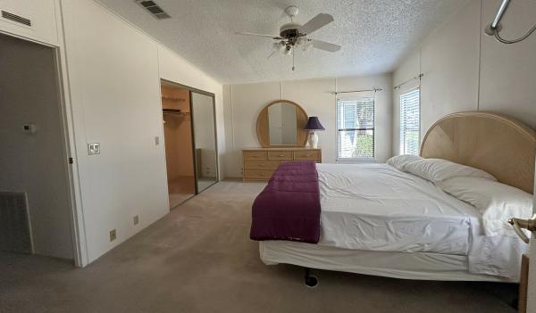 1989 HOMES OF MERIT Mobile Home