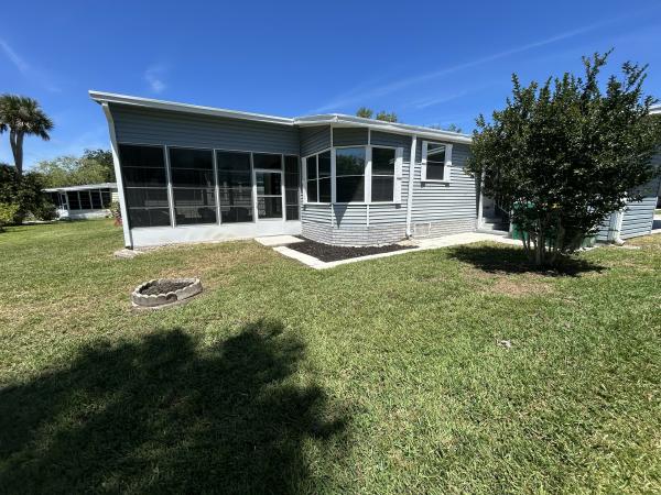 1989 HOMES OF MERIT Mobile Home