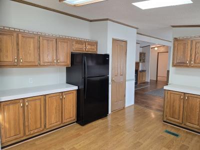 Photo 5 of 11 of home located at 7066 Carson Dr Romulus, MI 48174