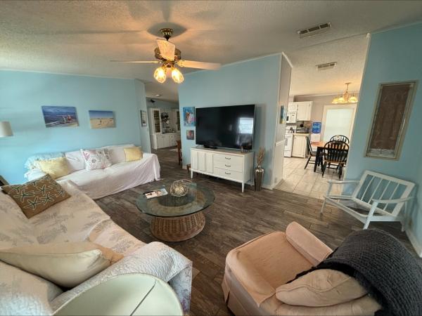 1990 Chandeleur Homes Mobile Home