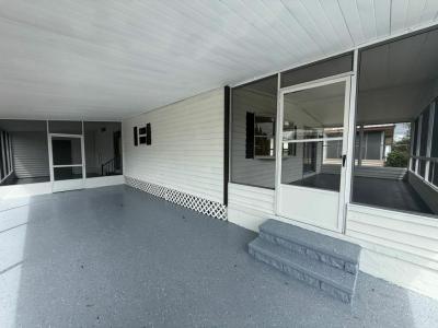 Photo 5 of 20 of home located at 398 Brookwood Drive Ellenton, FL 34222