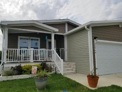 Mobile Home at 40940 Roselle Loop Zephyrhills, FL 33540