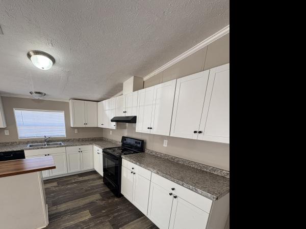 2005 Clayton Homes Inc Riverwood Mobile Home