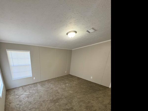 2005 Clayton Homes Inc Riverwood Mobile Home