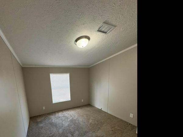 2005 Clayton Homes Inc Riverwood Mobile Home