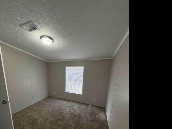 2005 Clayton Homes Inc Riverwood Mobile Home