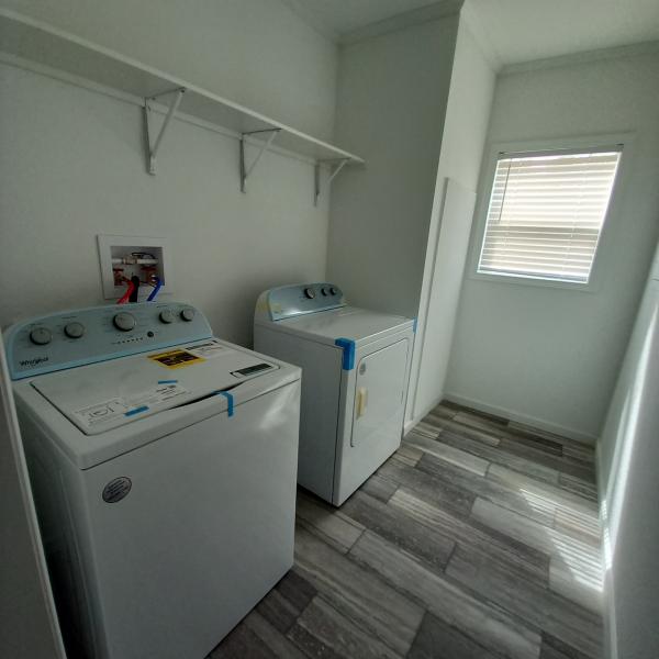 2022 Champion IN2860S Mobile Home