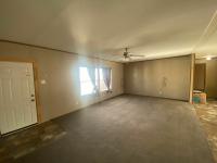 2014 CHAMPION HOME BUILDERS, INC REDMAN 12GRM2856A Mobile Home