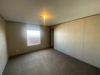 2014 CHAMPION HOME BUILDERS, INC REDMAN 12GRM2856A Mobile Home